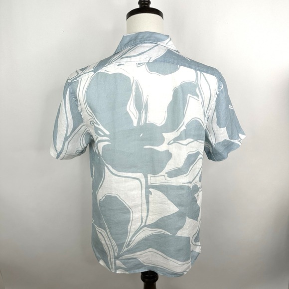 NWT Banana Republic Standard Fit Linen Resort Shirt SMALL Blue Floral Button - Picture 7 of 12